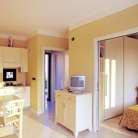 Le Terrazze Sul Lago Padenghe - Igs02338-dyd Apartment